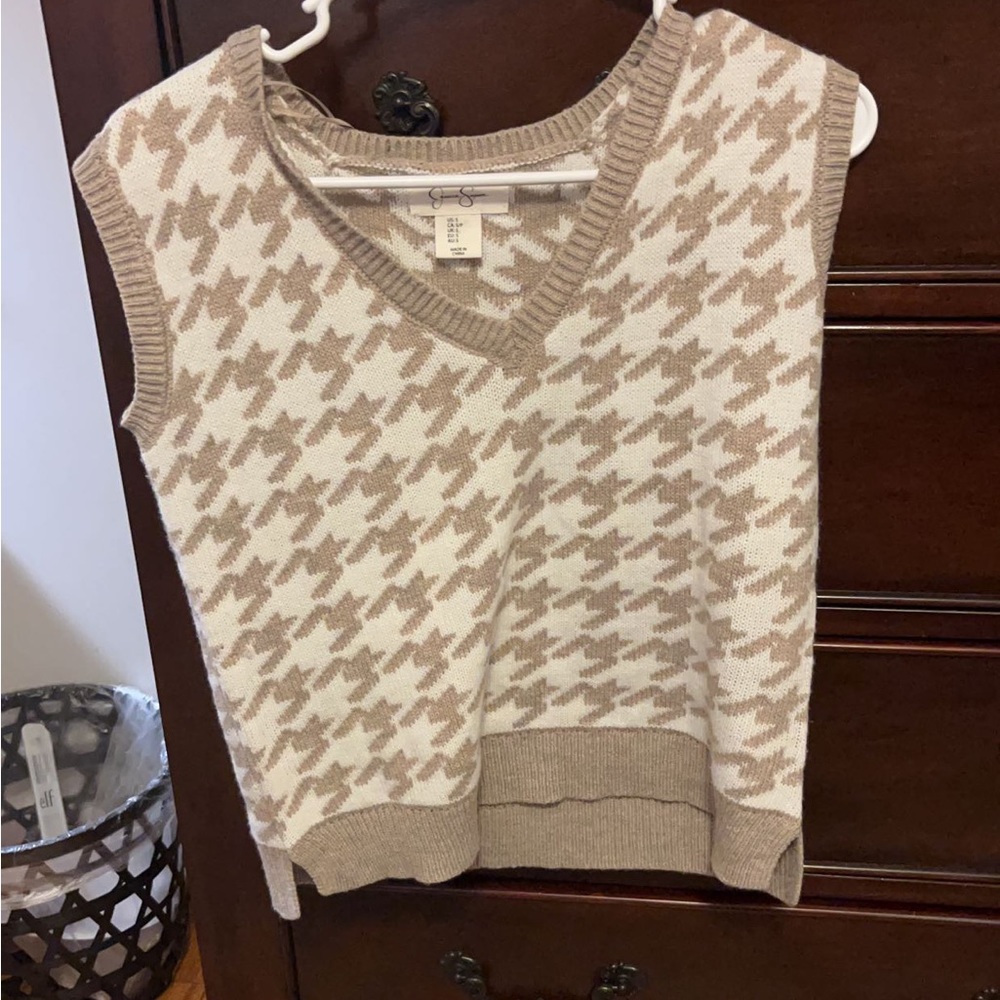 brand new sweater vest!